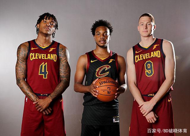 兰蒙上一层 兰蒙上一层